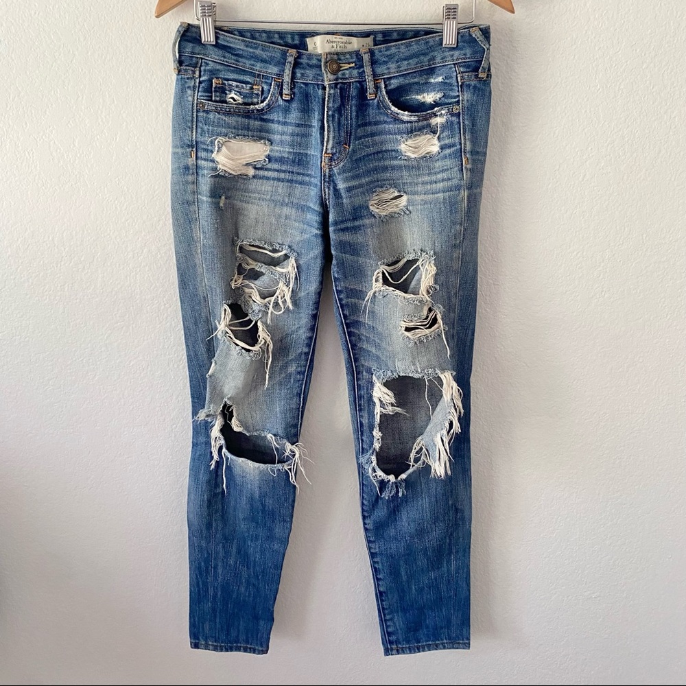 Abercrombie and Fitch Distressed Jeans Sz 25